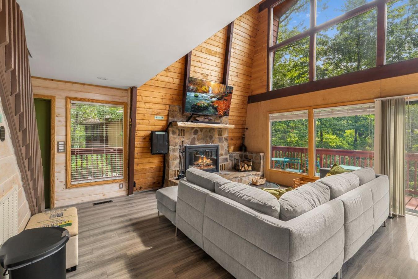Treetops Chalet - 3Bd/2Bt Boutique Cabin W/Mt Leconte Views In Gatlinburg Exterior foto