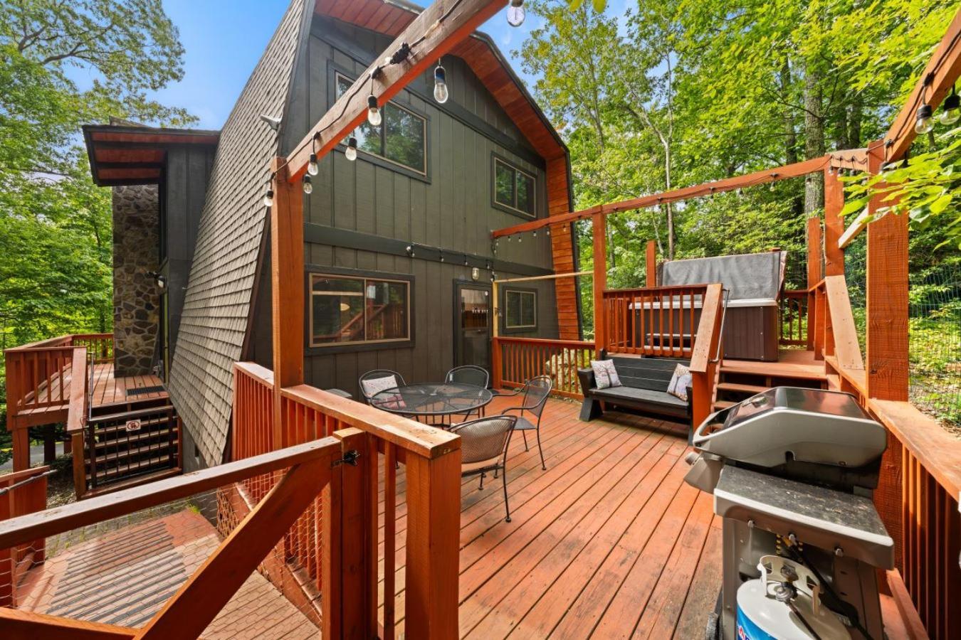 Treetops Chalet - 3Bd/2Bt Boutique Cabin W/Mt Leconte Views In Gatlinburg Exterior foto